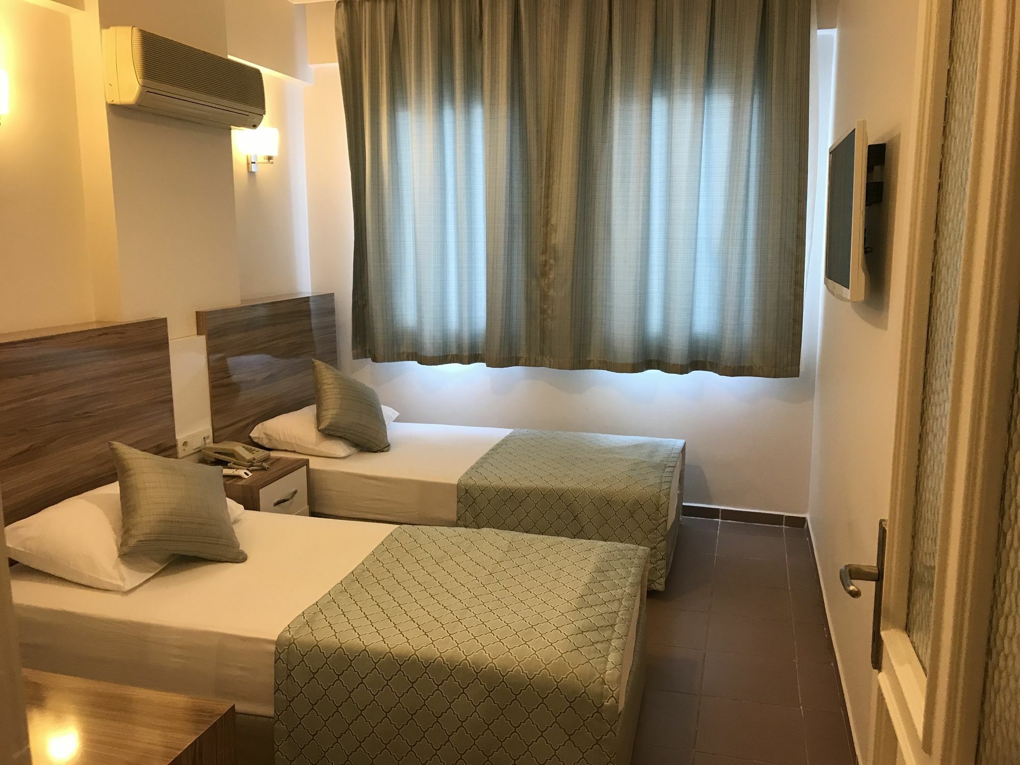Lägenhetshotell Narcis 5*